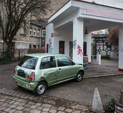 Luki von der Gracht, Untitled, 2023. Installationsansicht, CARPARK, 2023. Foto: Joseph Devitt Tremblay.